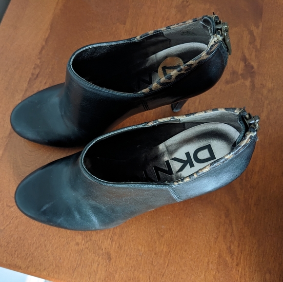 DKNY black booties with leopard detailing - Picture 4 of 4